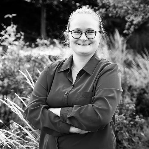 Alieke Larooij links zw verkleind